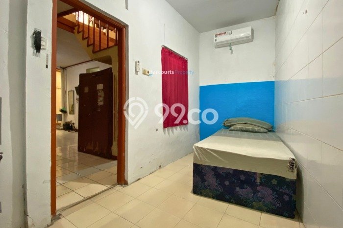 Ready to Use! Luxury House LT 241m2 Desain Modern di Setiabudi Ready to Use! Luxury House LT 241m2 Desain Modern di Setiabudi
