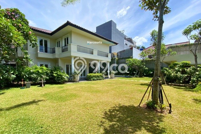 Hunian Mewah Dijual LT 984m2 di Kebayoran Baru, Jakarta Selatan Hunian Mewah Dijual LT 984m2 di Kebayoran Baru, Jakarta Selatan