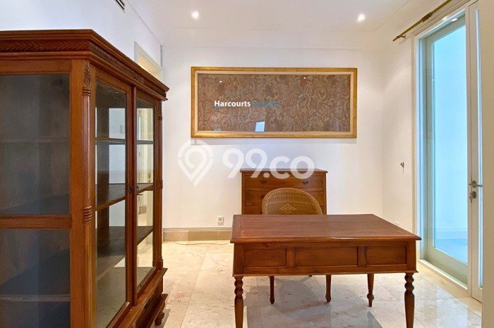 Sewa Apartemen Strategis di Kebayoran Baru, Jakarta Selatan 3 Kamar dengan Luas 314m2 Sewa Apartemen Strategis di Kebayoran Baru, Jakarta Selatan 3 Kamar dengan Luas 314m2