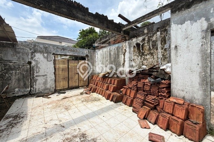 Jual Cepat Hunian Elegan Klasik di Jakarta Selatan Jual Cepat Hunian Elegan Klasik di Jakarta Selatan