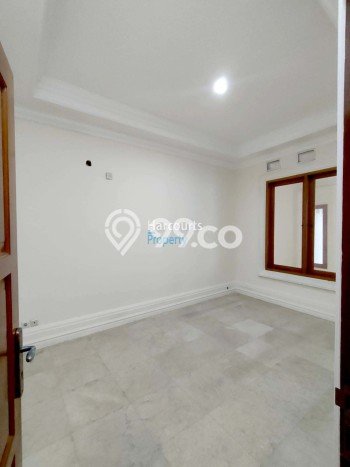 Rumah sewa siap huni 13 KT di Wijaya, Jakarta Selatan Rumah sewa siap huni 13 KT di Wijaya, Jakarta Selatan
