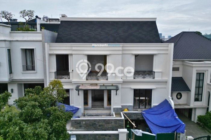 Rumah Eksklusif Siap Huni di Jakarta Selatan Fasilitas Premium Rumah Eksklusif Siap Huni di Jakarta Selatan Fasilitas Premium