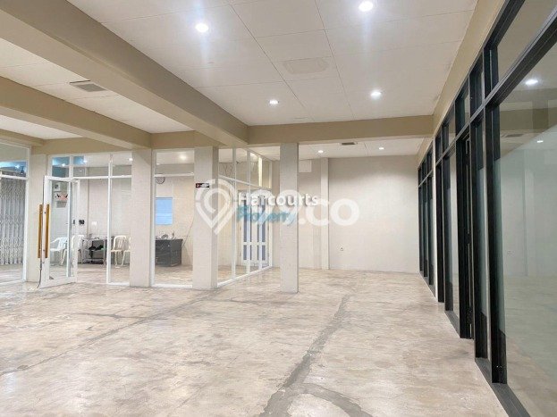Unit Komersial Disewa Lokasi Kebayoran Baru, Jakarta Selatan Spesifikasi Luas Bangunan 420m2 Unit Komersial Disewa Lokasi Kebayoran Baru, Jakarta Selatan Spesifikasi Luas Bangunan 420m2
