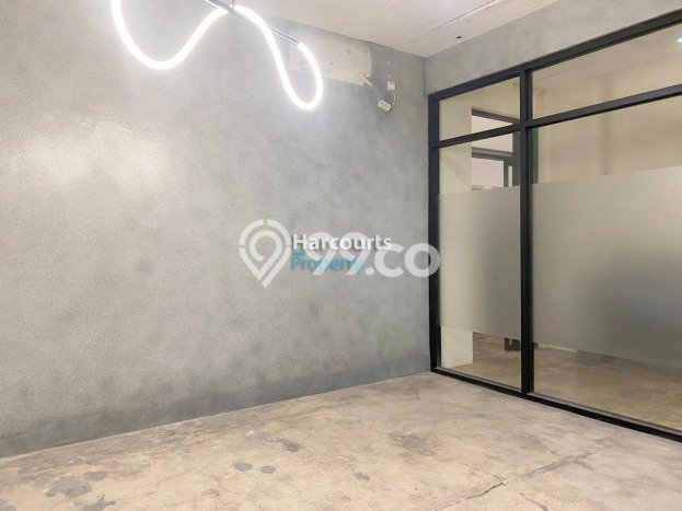 Unit Komersial Disewa Lokasi Kebayoran Baru, Jakarta Selatan Spesifikasi Luas Bangunan 420m2 Unit Komersial Disewa Lokasi Kebayoran Baru, Jakarta Selatan Spesifikasi Luas Bangunan 420m2
