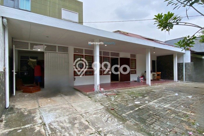 Rumah sewa siap huni 3 Kamar Tidur di SCBD, Jakarta Selatan Rumah sewa siap huni 3 Kamar Tidur di SCBD, Jakarta Selatan