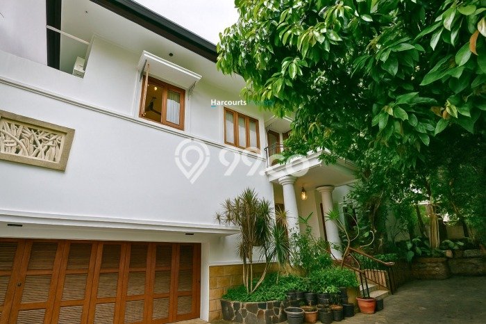Rumah area , 5 KM, Design Modern, Luas 600m2m² Bangunan 734m2m² Rumah area , 5 KM, Design Modern, Luas 600m2m² Bangunan 734m2m²