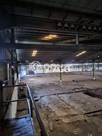 Pabrik Bagus Dijual LB 10000m2 Lokasi Strategis Surabaya Area Cocok untuk Berbisnis Pabrik Bagus Dijual LB 10000m2 Lokasi Strategis Surabaya Area Cocok untuk Berbisnis