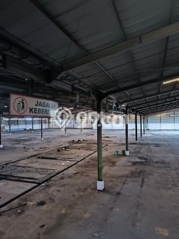 Pabrik Bagus Dijual LB 10000m2 Lokasi Strategis Surabaya Area Cocok untuk Berbisnis Pabrik Bagus Dijual LB 10000m2 Lokasi Strategis Surabaya Area Cocok untuk Berbisnis