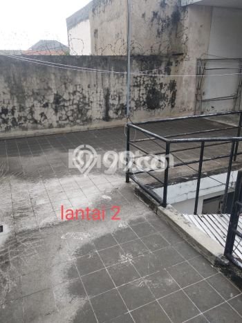 Siap Huni Hunian Elit 6 Kamar di Gubeng Dekat ke Mana Saja Siap Huni Hunian Elit 6 Kamar di Gubeng Dekat ke Mana Saja