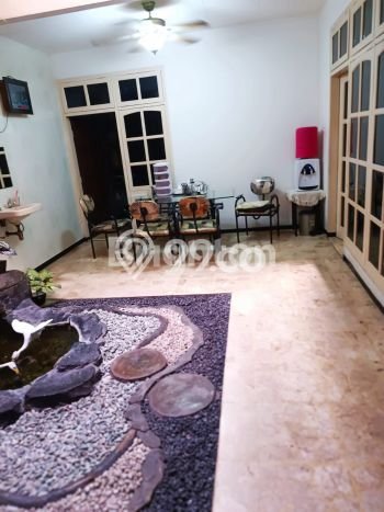 Rumah Elit Modern Siap Huni di Ketintang Surabaya Rumah Elit Modern Siap Huni di Ketintang Surabaya