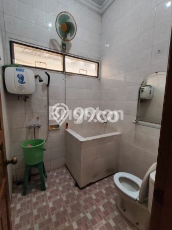 Rumah Mewah LB 360m2 Siap Huni Desain Elegan di Dharma Husada, Surabaya Rumah Mewah LB 360m2 Siap Huni Desain Elegan di Dharma Husada, Surabaya