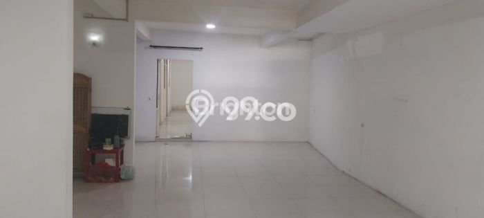 Ruko untuk Disewa di Pusat Surabaya Luas Bangunan 900m2 Ruko untuk Disewa di Pusat Surabaya Luas Bangunan 900m2