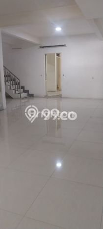 Ruko untuk Disewa di Pusat Surabaya Luas Bangunan 900m2 Ruko untuk Disewa di Pusat Surabaya Luas Bangunan 900m2