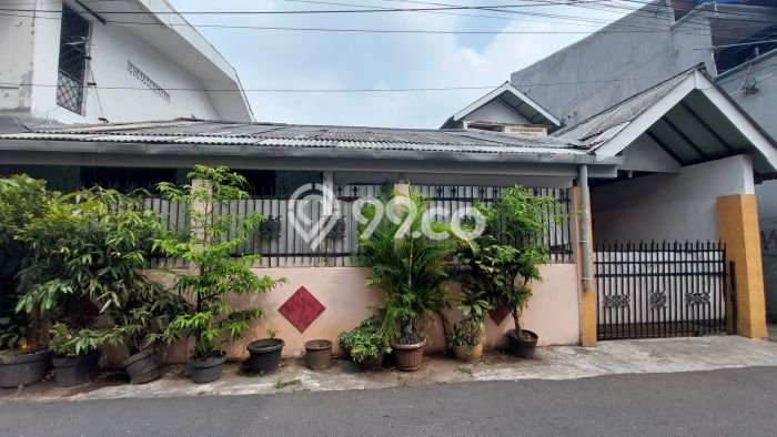 Dijual Rumah 3 Kamar Lokasi Strategis Bagus dan Strategis di Kemayoran Dijual Rumah 3 Kamar Lokasi Strategis Bagus dan Strategis di Kemayoran