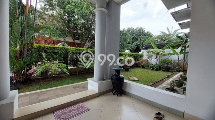 Jual Rumah Mewah Elegan Dengan View Eksklusif di Bintaro, Jakarta Selatan Jual Rumah Mewah Elegan Dengan View Eksklusif di Bintaro, Jakarta Selatan
