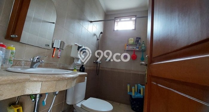 Jual Rumah Mewah Elegan Dengan View Eksklusif di Bintaro, Jakarta Selatan Jual Rumah Mewah Elegan Dengan View Eksklusif di Bintaro, Jakarta Selatan