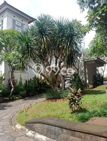 Rumah Luxury Modern Siap Huni di Bintaro Tangerang Selatan Rumah Luxury Modern Siap Huni di Bintaro Tangerang Selatan