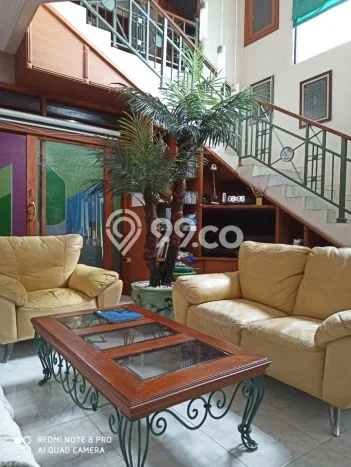 Hunian Eksklusif Siap Huni LT 550m2 di Gayungan, Surabaya Hunian Eksklusif Siap Huni LT 550m2 di Gayungan, Surabaya