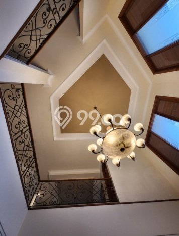 Siap Huni Hunian Elit 5 Kamar di Kebayoran Lama Dekat ke Mana Pun Siap Huni Hunian Elit 5 Kamar di Kebayoran Lama Dekat ke Mana Pun