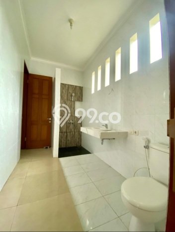 For Sale Rumah Elit Exclusive di Pondok Aren, Tangerang Selatan For Sale Rumah Elit Exclusive di Pondok Aren, Tangerang Selatan
