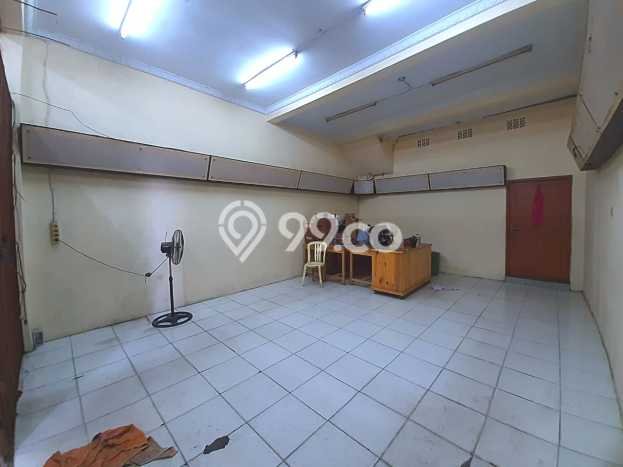Ruko Dijual di Prime Area Jakarta Barat Luas 150m2 Ruko Dijual di Prime Area Jakarta Barat Luas 150m2