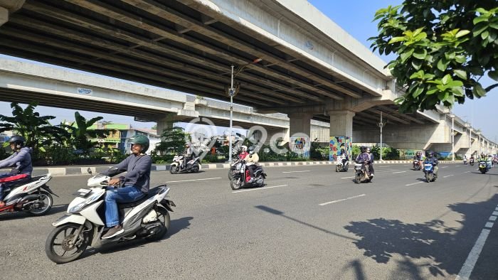 Hunian Mewah LB 150m2 Siap Pakai Desain Elegan di Cipinang, Jakarta Timur Hunian Mewah LB 150m2 Siap Pakai Desain Elegan di Cipinang, Jakarta Timur
