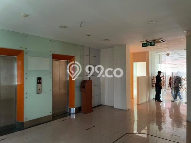 Disewakan Gudang komersial di Gambir luas bangunan 3262m2 Disewakan Gudang komersial di Gambir luas bangunan 3262m2