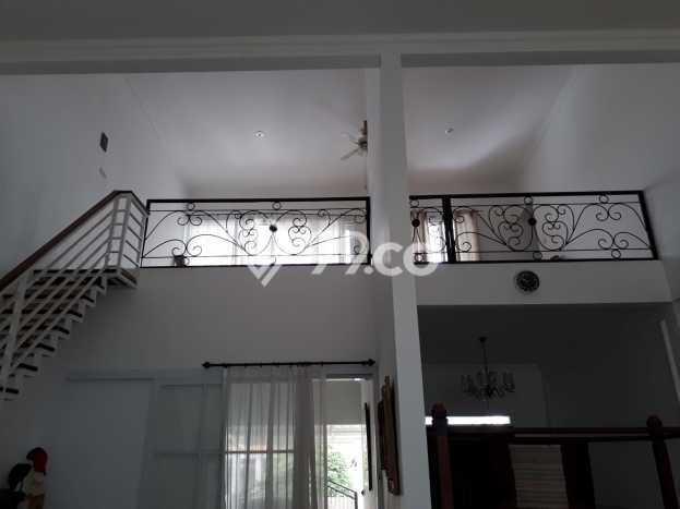 Rumah Luxury Modern Siap Huni di Pondok Cabe Tangerang Rumah Luxury Modern Siap Huni di Pondok Cabe Tangerang