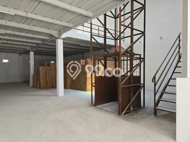 Gudang Dijual di Tangerang LT 288m2 & LB 540m2 Lokasi Terbaik! Gudang Dijual di Tangerang LT 288m2 & LB 540m2 Lokasi Terbaik!