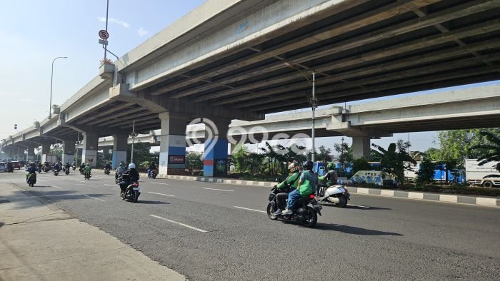Hunian Mewah LB 150m2 Siap Pakai Desain Elegan di Cipinang, Jakarta Timur Hunian Mewah LB 150m2 Siap Pakai Desain Elegan di Cipinang, Jakarta Timur