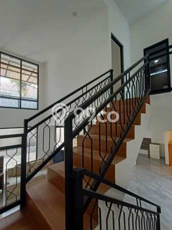 Lokasi strategis! Rumah siap pakai dikontrakkan di Cakung LB 175m2 Lokasi strategis! Rumah siap pakai dikontrakkan di Cakung LB 175m2