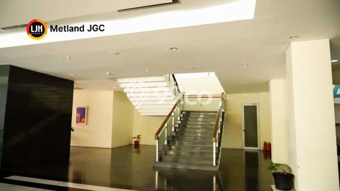 Unit Gudang Dijual di Bandung LT 14579m2 & LB 14862m2 Unit Gudang Dijual di Bandung LT 14579m2 & LB 14862m2