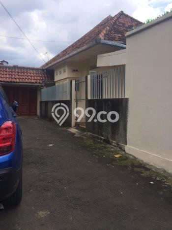 Hot Offer Hunian Mewah Ideal dan Luas di Menteng, Jakarta Pusat Hot Offer Hunian Mewah Ideal dan Luas di Menteng, Jakarta Pusat