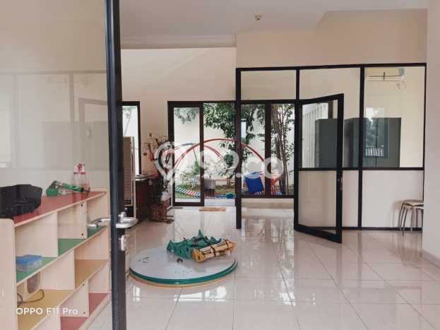 Rumah Elit LB 216m2 Siap Huni Desain Elegan di Harapan Indah, Bekasi Rumah Elit LB 216m2 Siap Huni Desain Elegan di Harapan Indah, Bekasi