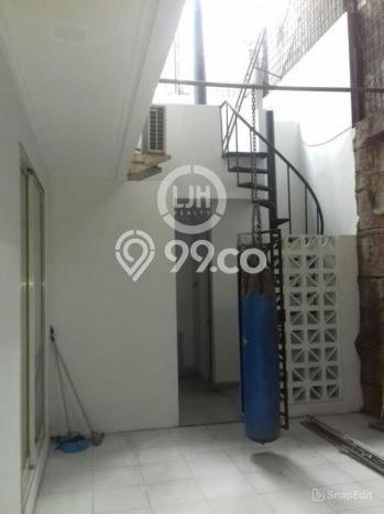 Jual Rumah Bagus Siap Huni LB 300m2 di Cakung, Jakarta Timur Jual Rumah Bagus Siap Huni LB 300m2 di Cakung, Jakarta Timur