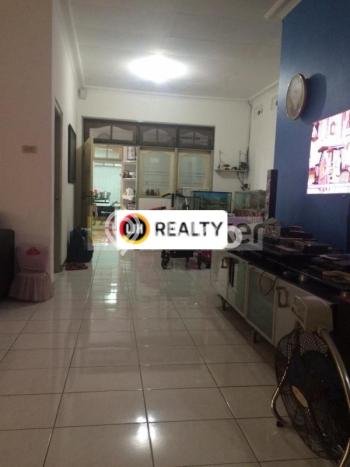 Rumah Akses Mudah di Menteng, Jakarta Pusat, Luas 827m2m² Bangunan 619m2m² Rumah Akses Mudah di Menteng, Jakarta Pusat, Luas 827m2m² Bangunan 619m2m²