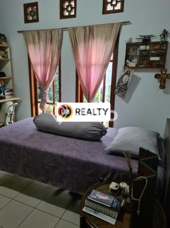 DIJUAL CEPAT! Rumah Asri di Pondok Kopi, Jakarta Timur, Luas 180m² Bangunan 300m² Bisa Nego! DIJUAL CEPAT! Rumah Asri di Pondok Kopi, Jakarta Timur, Luas 180m² Bangunan 300m² Bisa Nego!