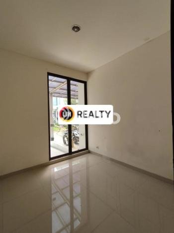 HARGA SPESIAL! Rumah di Cakung, Dekat Fasilitas, 3 KT, Luas 90m² Bangunan 63m² HARGA SPESIAL! Rumah di Cakung, Dekat Fasilitas, 3 KT, Luas 90m² Bangunan 63m²