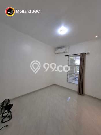 Rumah Luxury Modern Siap Huni di Metland Menteng Jakarta Timur Rumah Luxury Modern Siap Huni di Metland Menteng Jakarta Timur