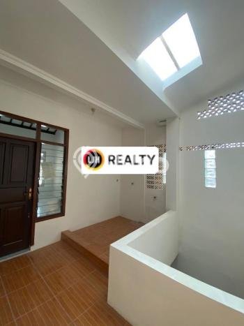 Properti Idaman LT 120m² Dekat Pusat Kota di Sentul City, Bogor Properti Idaman LT 120m² Dekat Pusat Kota di Sentul City, Bogor