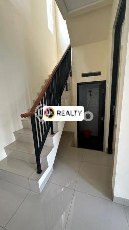 SPECIAL PRICE! Rumah di Harapan Indah, 3 KT, Akses Mudah Pusat Kota, LT 75m² LB 57m² SPECIAL PRICE! Rumah di Harapan Indah, 3 KT, Akses Mudah Pusat Kota, LT 75m² LB 57m²