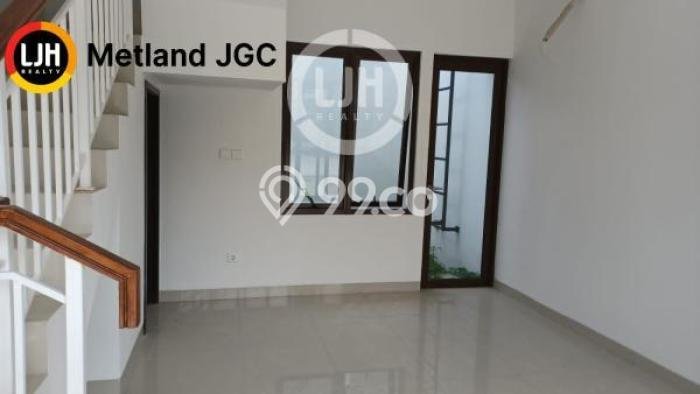 Ruko bagus disewakan di Cakung Jakarta Timur dengan LB 56m2 harga sewa terbaik Ruko bagus disewakan di Cakung Jakarta Timur dengan LB 56m2 harga sewa terbaik