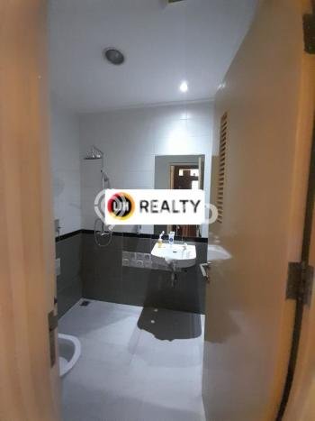 HOT DEAL! Dijual Rumah Premium area Bekasi Kota, Bekasi, Luas Tanah 180m² Luas Bangunan 220m² HOT DEAL! Dijual Rumah Premium area Bekasi Kota, Bekasi, Luas Tanah 180m² Luas Bangunan 220m²