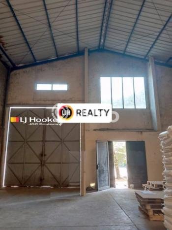 Rumah Berkualitas LT 384m² / LB 288m² di Lokasi Strategis Tarumajaya, Bekasi Rumah Berkualitas LT 384m² / LB 288m² di Lokasi Strategis Tarumajaya, Bekasi