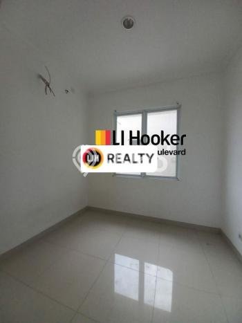 INVESTASI CERDAS! Rumah Premium Cakung, Jakarta Timur, LT 102m² Luas Bangunan 75m² INVESTASI CERDAS! Rumah Premium Cakung, Jakarta Timur, LT 102m² Luas Bangunan 75m²