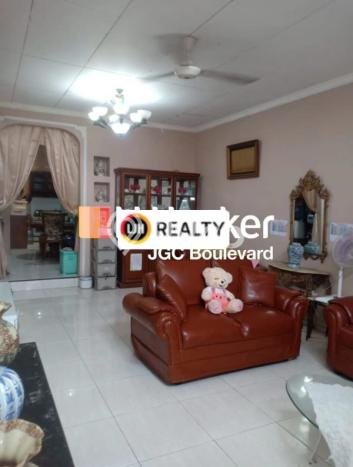 Dijual Rumah 4 KT di Harapan Indah, Bekasi - LT 126m² Dijual Rumah 4 KT di Harapan Indah, Bekasi - LT 126m²