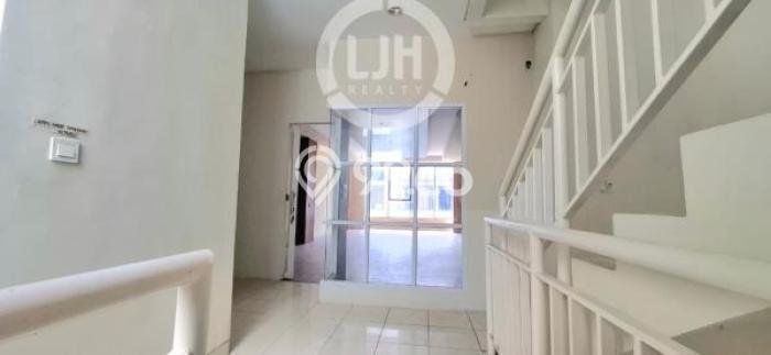 Ruko Disewakan Lokasi Cakung Jakarta Timur Harga Spesial! Ruko Disewakan Lokasi Cakung Jakarta Timur Harga Spesial!