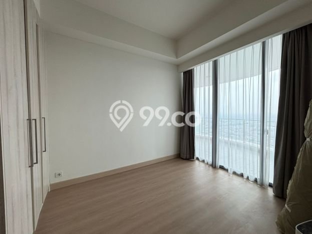 Hunian Apartemen High-Class untuk Dijual di Jakarta Barat dengan 3 BR & 2 Kamar Mandi Hunian Apartemen High-Class untuk Dijual di Jakarta Barat dengan 3 BR & 2 Kamar Mandi