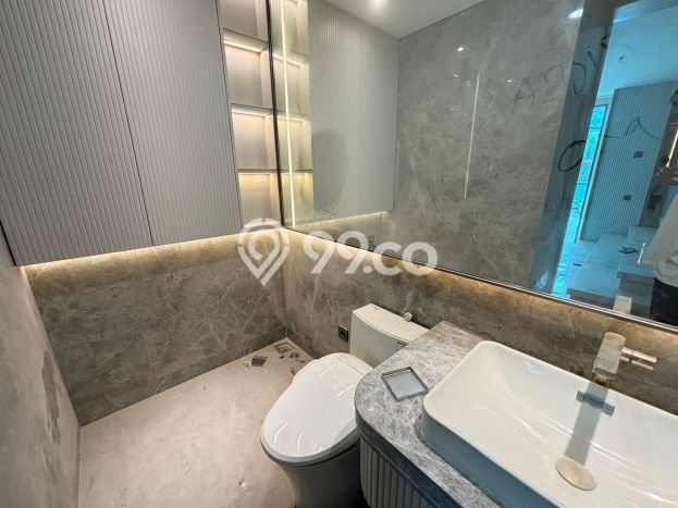 Apartemen Strategis 386m2 di Puri Indah Jakarta Barat 5 KT Apartemen Strategis 386m2 di Puri Indah Jakarta Barat 5 KT