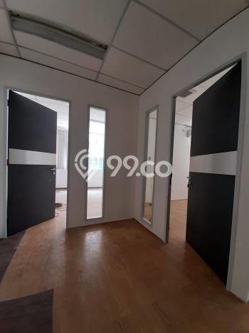 FOR RENT! Kantor di Rawamangun Cocok untuk Bisnis 100m2 FOR RENT! Kantor di Rawamangun Cocok untuk Bisnis 100m2